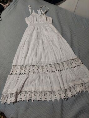 NA00 White Eyelet Crochet Maxi Sundress